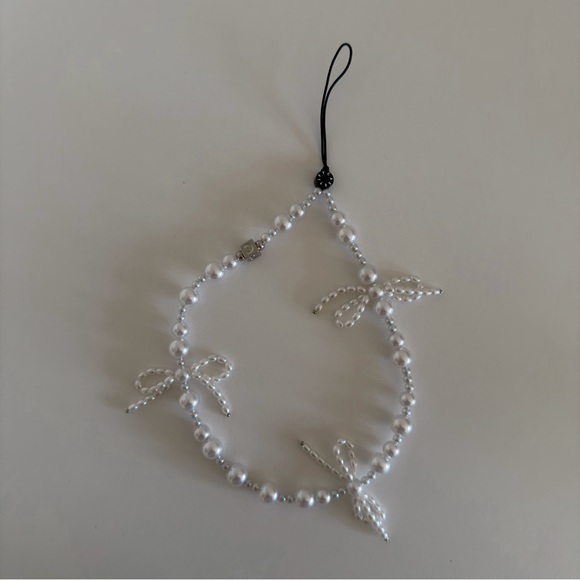 Casetify Bow Phone Charm - Frosted Bows - Picture 7 of 9